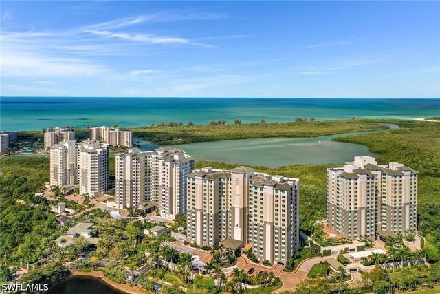 275 Indies WAY 1205, Naples, FL 34110