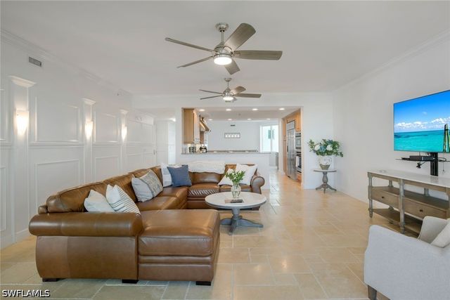 275 Indies WAY 1205, Naples, FL 34110