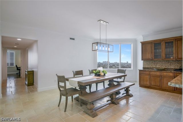 275 Indies WAY 1205, Naples, FL 34110