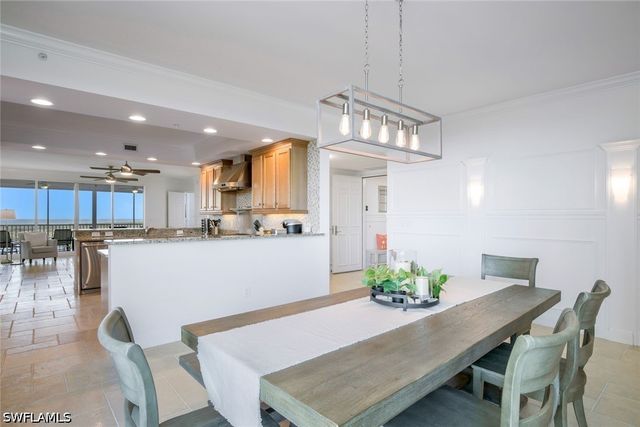 275 Indies WAY 1205, Naples, FL 34110