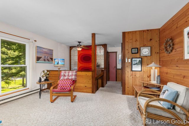 1027 Blue Star Highway, South Haven, MI 49090