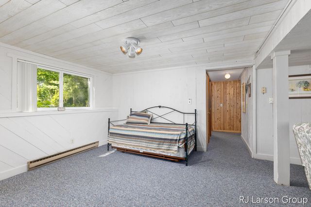 1027 Blue Star Highway, South Haven, MI 49090