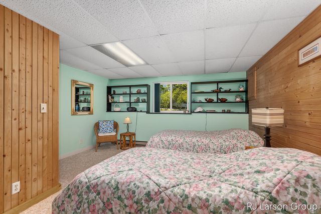 1027 Blue Star Highway, South Haven, MI 49090