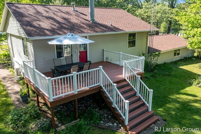 1027 Blue Star Highway, South Haven, MI 49090