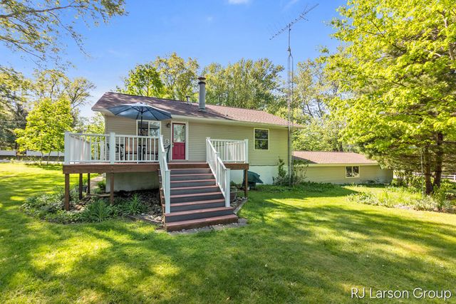 1027 Blue Star Highway, South Haven, MI 49090