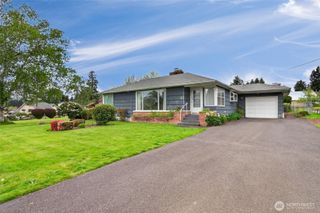 2 Pacific Place, Longview, WA 98632