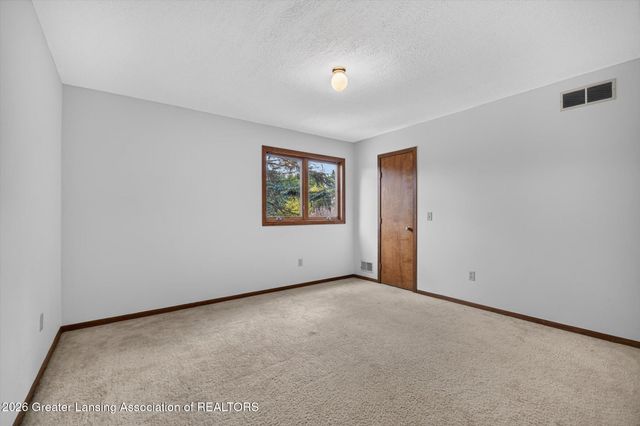 1260 Leeward Drive, Okemos, MI 48864