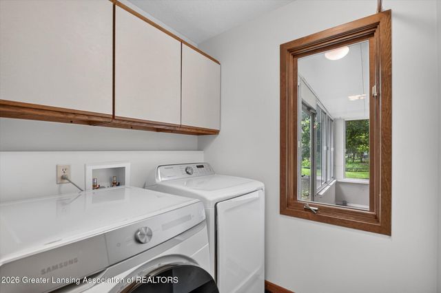 1260 Leeward Drive, Okemos, MI 48864