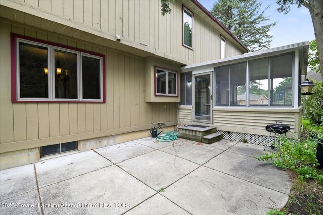 1260 Leeward Drive, Okemos, MI 48864