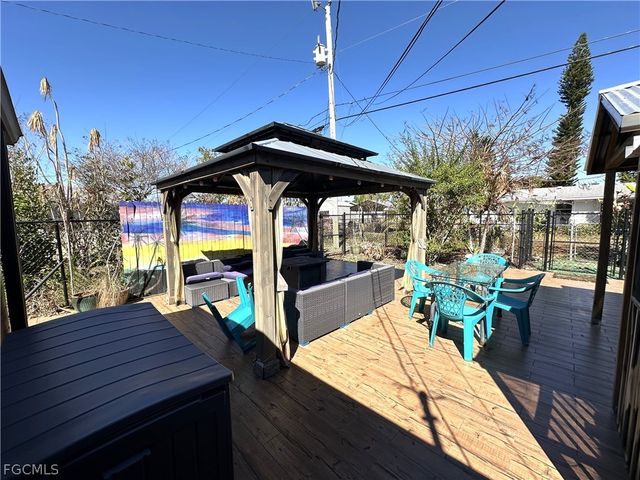 507 Coolidge AVE, Lehigh Acres, FL 33936