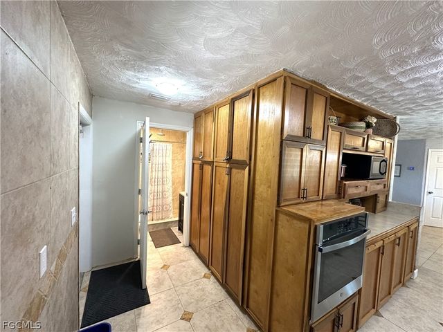 507 Coolidge AVE, Lehigh Acres, FL 33936