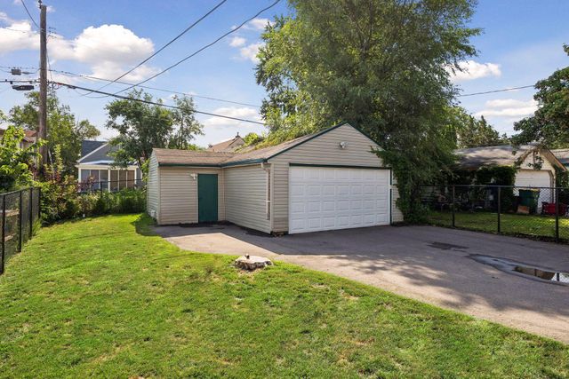 1136 Virginia Street, Saint Paul, MN 55117