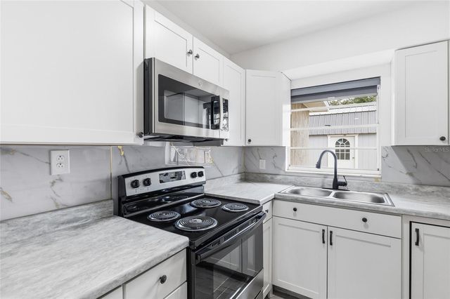 2117 LEMON STREET, Haines City, FL 33844