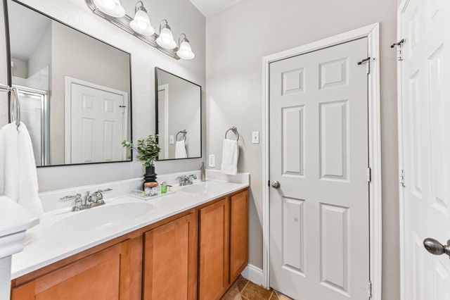 1409 Kendalia ST 350, Austin, TX 78748