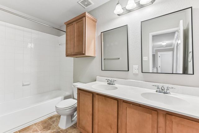 1409 Kendalia ST 350, Austin, TX 78748