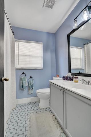 6898 Silverado Terrace, Lake Worth, FL 33463
