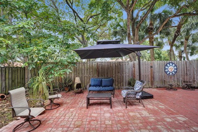 6898 Silverado Terrace, Lake Worth, FL 33463