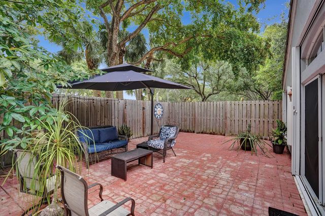 6898 Silverado Terrace, Lake Worth, FL 33463