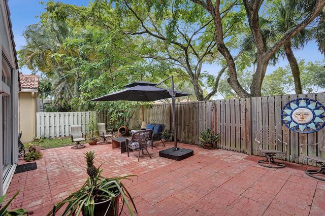6898 Silverado Terrace, Lake Worth, FL 33463