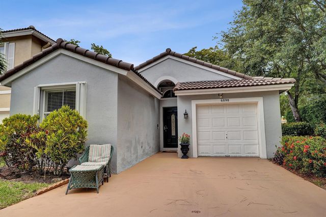 6898 Silverado Terrace, Lake Worth, FL 33463