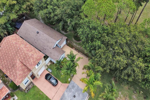 6898 Silverado Terrace, Lake Worth, FL 33463