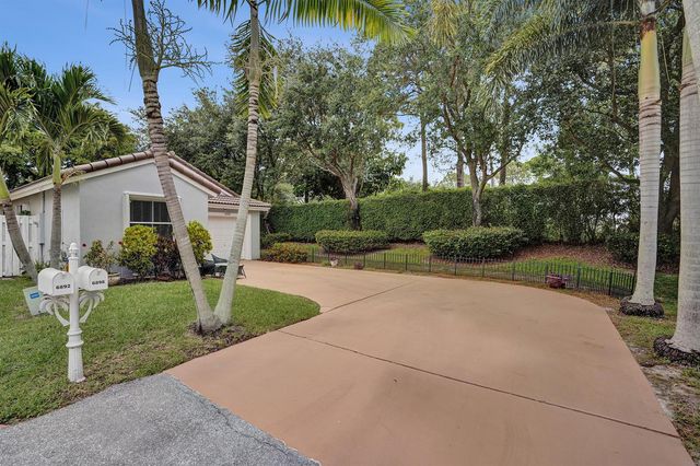 6898 Silverado Terrace, Lake Worth, FL 33463