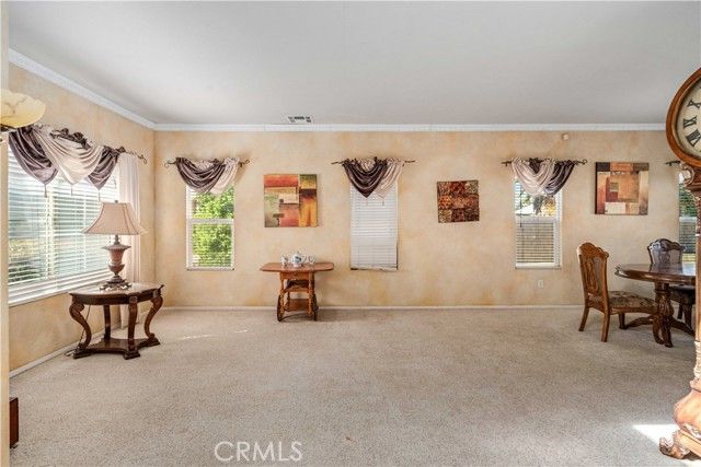 2111 Janet Dr, Lancaster, CA 93536