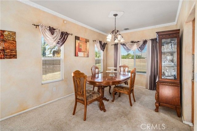 2111 Janet Dr, Lancaster, CA 93536