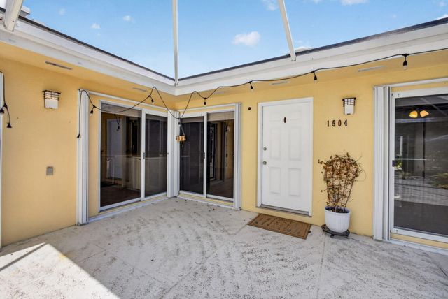 1504 Springdale Court, Palm Beach Gardens, FL 33403