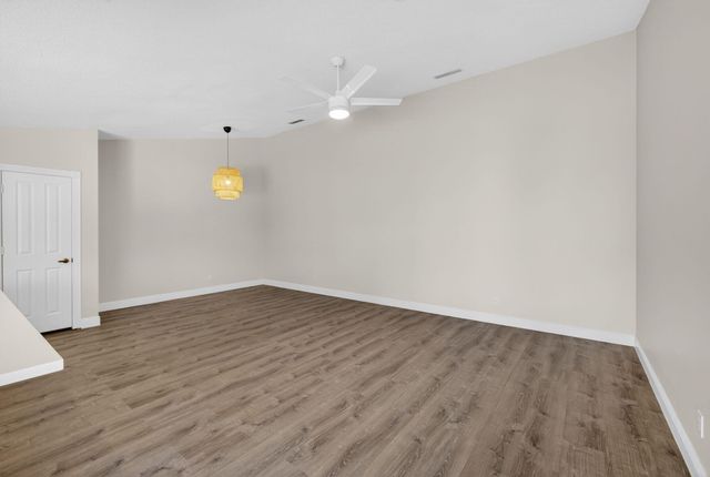 1504 Springdale Court, Palm Beach Gardens, FL 33403