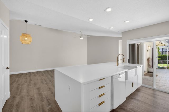 1504 Springdale Court, Palm Beach Gardens, FL 33403