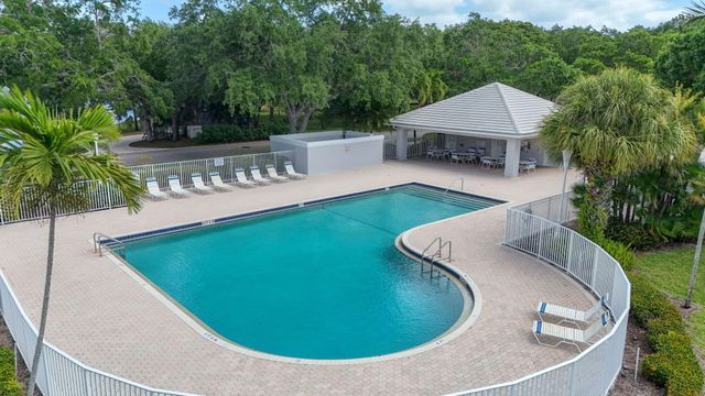 1504 Springdale Court, Palm Beach Gardens, FL 33403