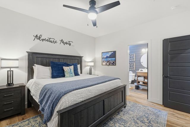 177 Poolside 27, Hollister, MO 65672