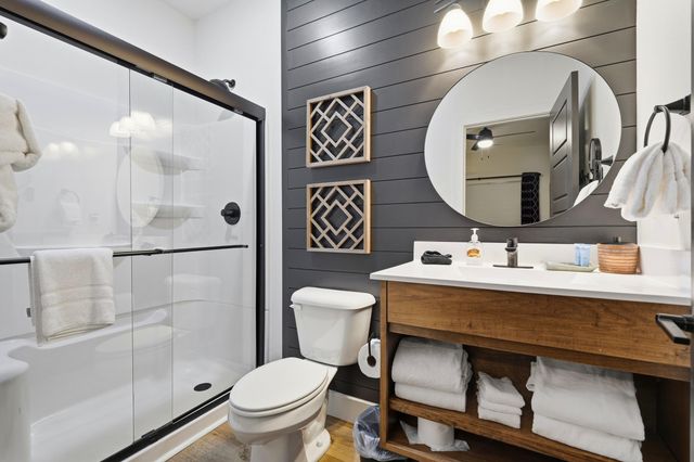 177 Poolside 27, Hollister, MO 65672