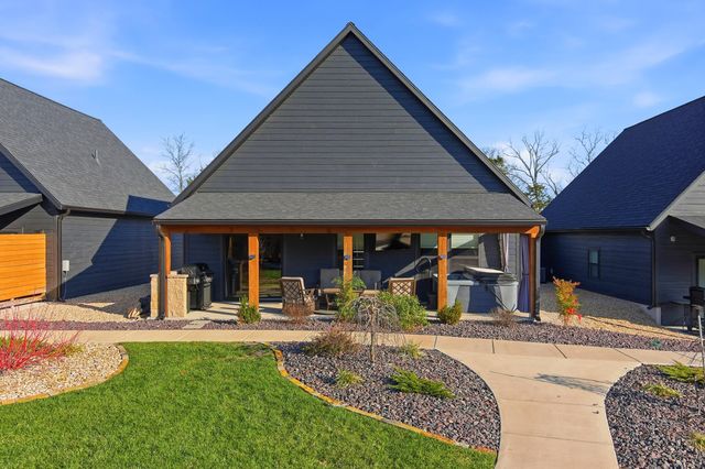 177 Poolside 27, Hollister, MO 65672