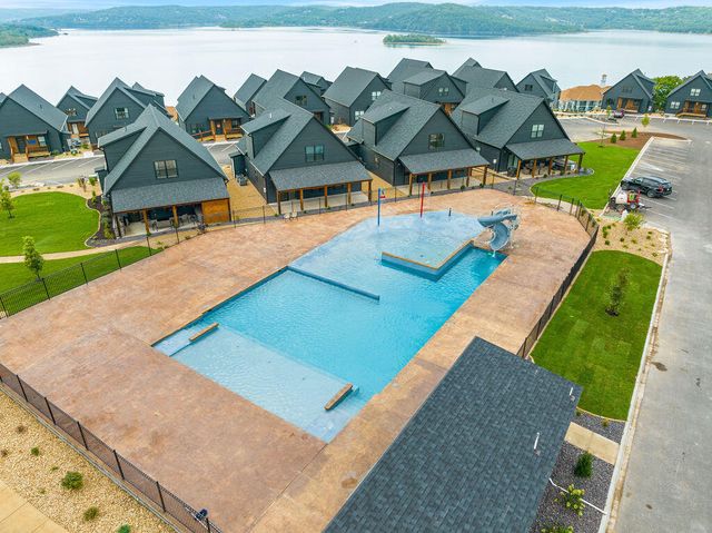 177 Poolside 27, Hollister, MO 65672