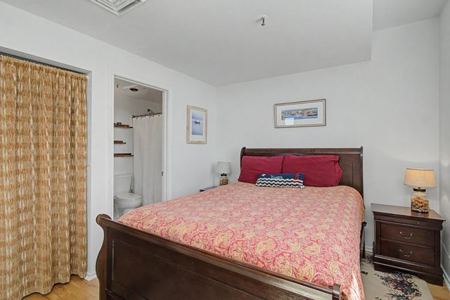 131 Main St Apt 207, Burlington, VT 05401
