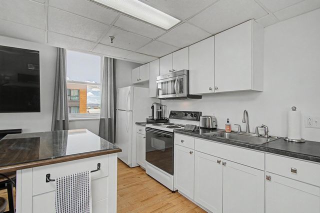 131 Main St Apt 207, Burlington, VT 05401