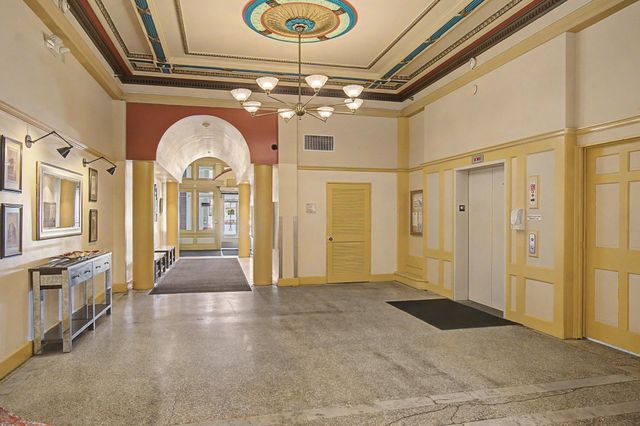 131 Main St Apt 207, Burlington, VT 05401