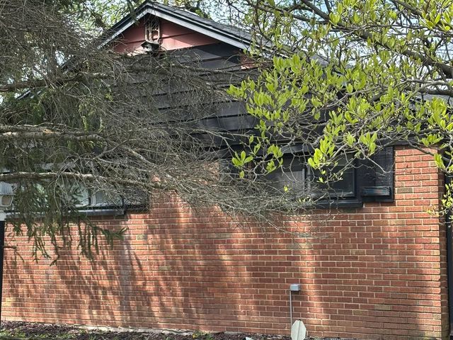2700 Woodworth Place, Hazel Crest, IL 60429