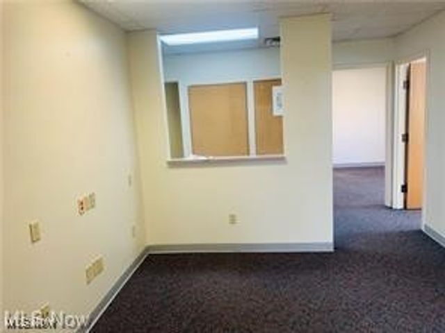 51461 Jennifer Ln 100, St Clairsville, OH 43950