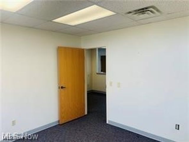 51461 Jennifer Ln 100, St Clairsville, OH 43950