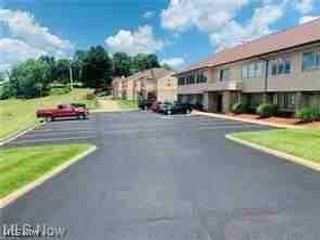 51461 Jennifer Ln 100, St Clairsville, OH 43950