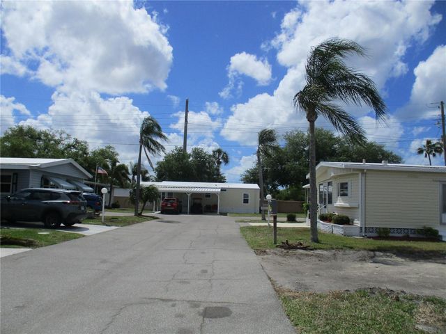 5208 5TH B STREET E, Bradenton, FL 34203