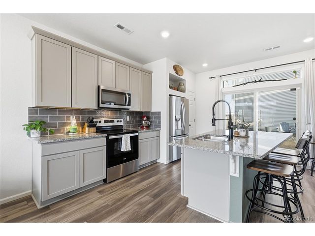 3599 Barkwood Dr, Johnstown, CO 80534