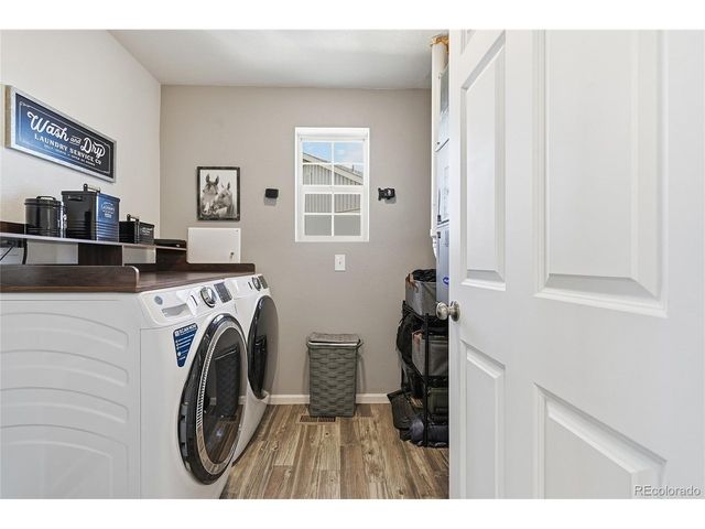 3599 Barkwood Dr, Johnstown, CO 80534