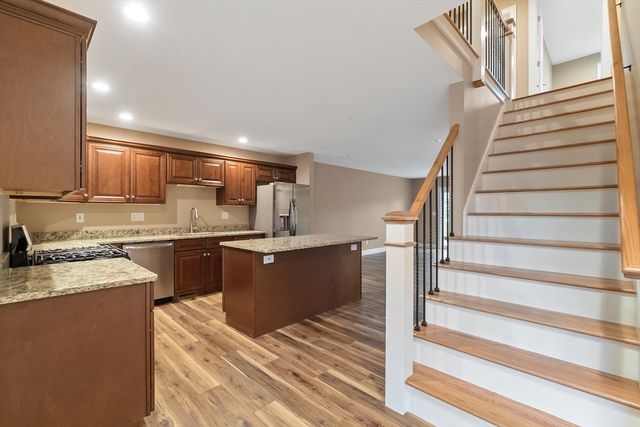 4 Sabrina Way C, Agawam, MA 01001