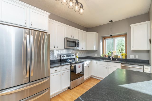 19305 Embers Avenue, Farmington, MN 55024