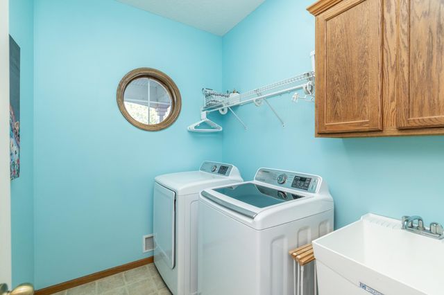 19305 Embers Avenue, Farmington, MN 55024