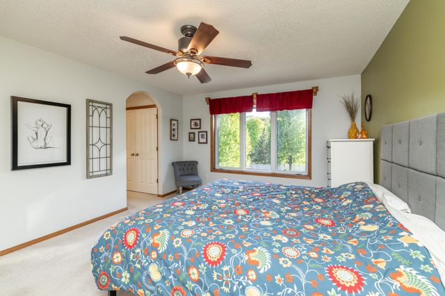 19305 Embers Avenue, Farmington, MN 55024